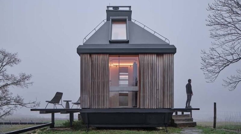 Mala kuća u vinogradima koja funkcioniše potpuno van mreže